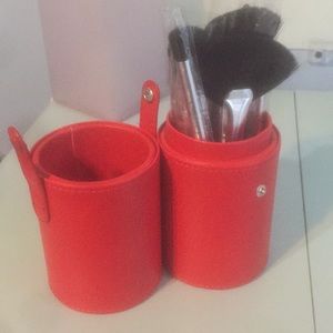 Mirabella NEVER USED makeup brushes